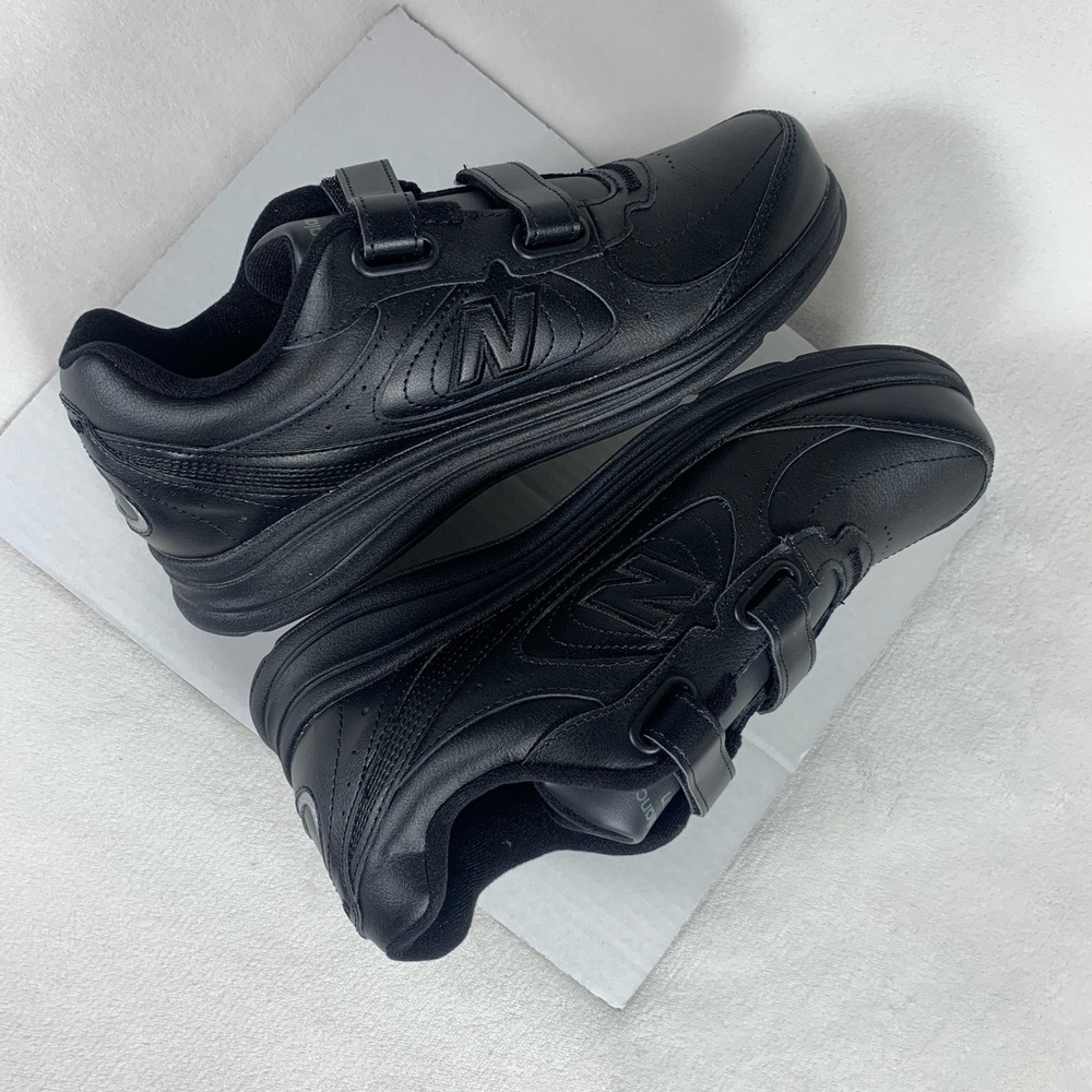 NEW New Balance Women's 577 V1 Hook and Loop Walking Shoe in Black Size 9.5M - Picture 6 of 9